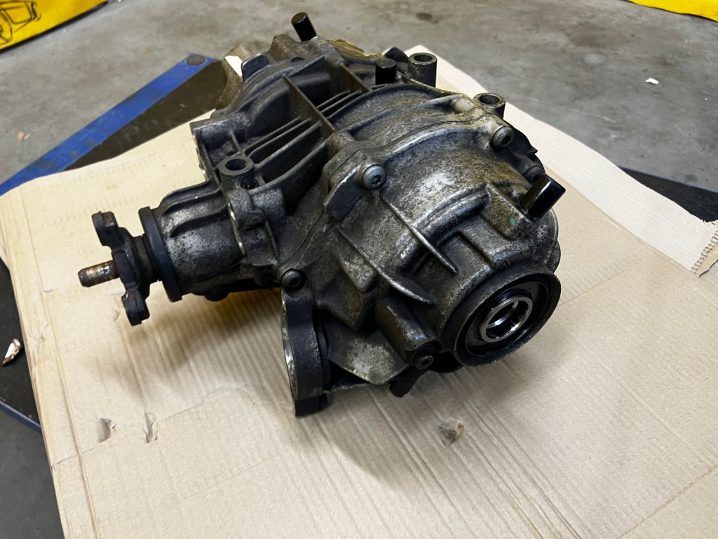 Мост дифференциал дифференциал задний  mercedes a klasa w177 a45s a45 s amg с Разборки