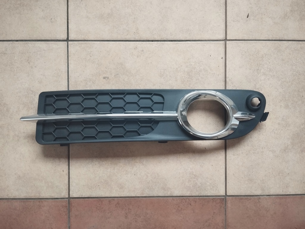 фото №1, Volvo s80 nowa решётка w бампер na противотуманная фара хром левая