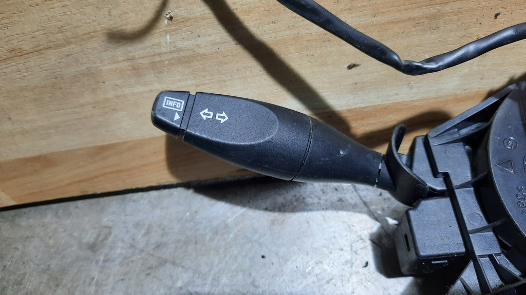 фото №3, Перемикач комбінований стрічка ford mondeo mk3 02r