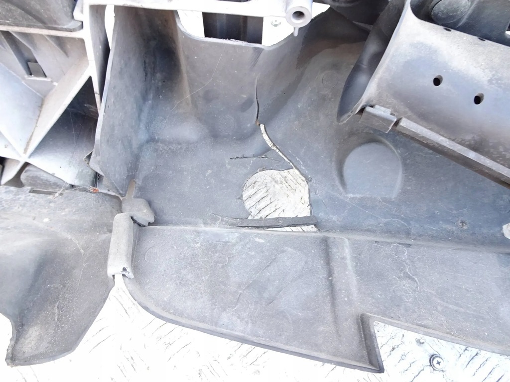 фото №9, Pas передній панель фари grand c-max mk2 ga