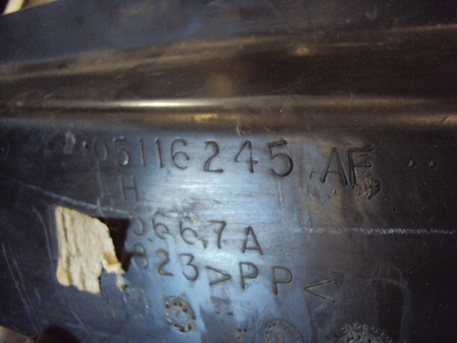 фото №3, Подкрылок левый перед jeep patriot 06-17