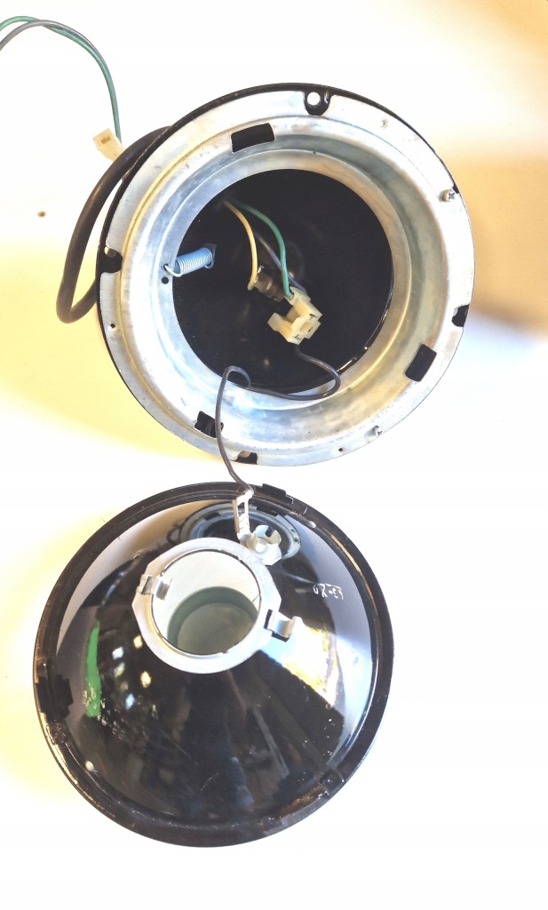 Фари fiat 124 типу cr e2 258 fg 140-3711201 Оригінал