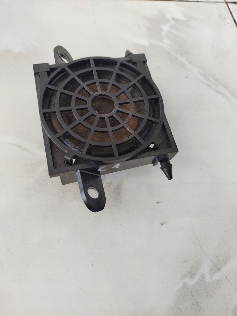 фото №1, Audi a4 b6 b7 динамик консоли 8e0035411c