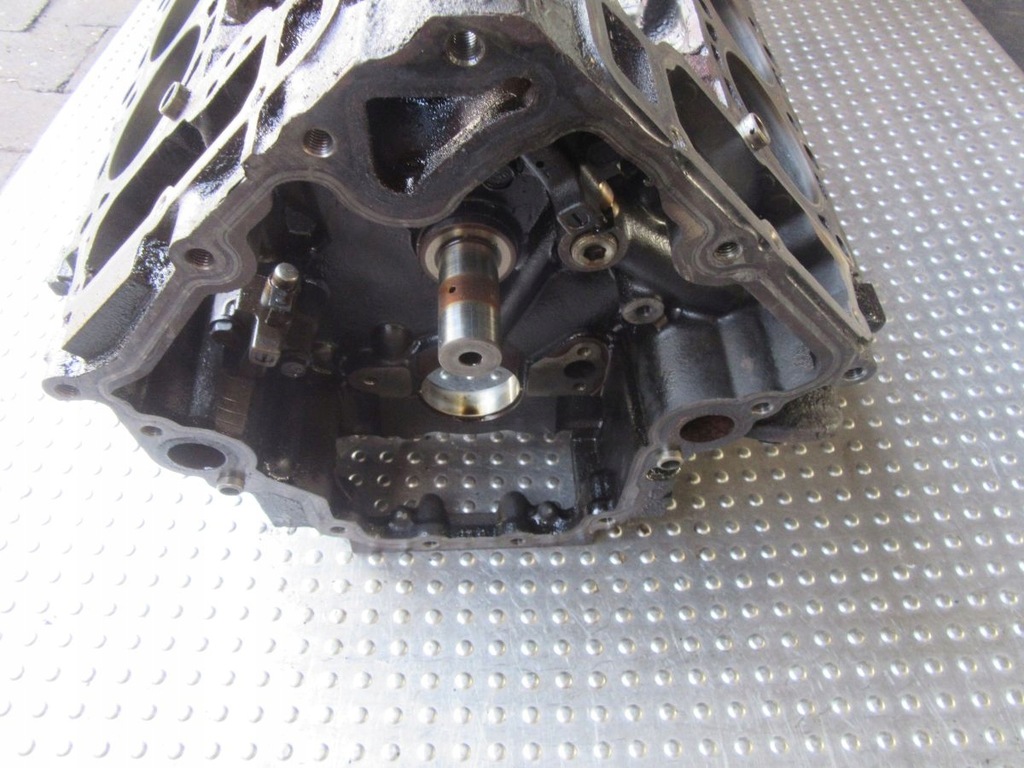 фото №8, Dodge durango i 4.7i 2001 блок двигуна