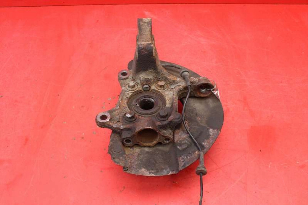 фото №6, Поворотний кулак ступиця права перед volvo xc90 1 i 2.9 t6 272 km awd 02-06