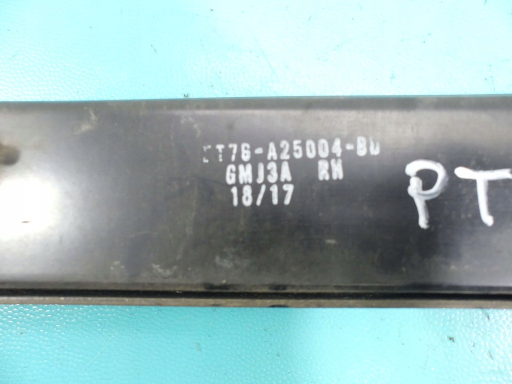 фото №12, Ролики дверь bok правый задняя направляющая transit courier