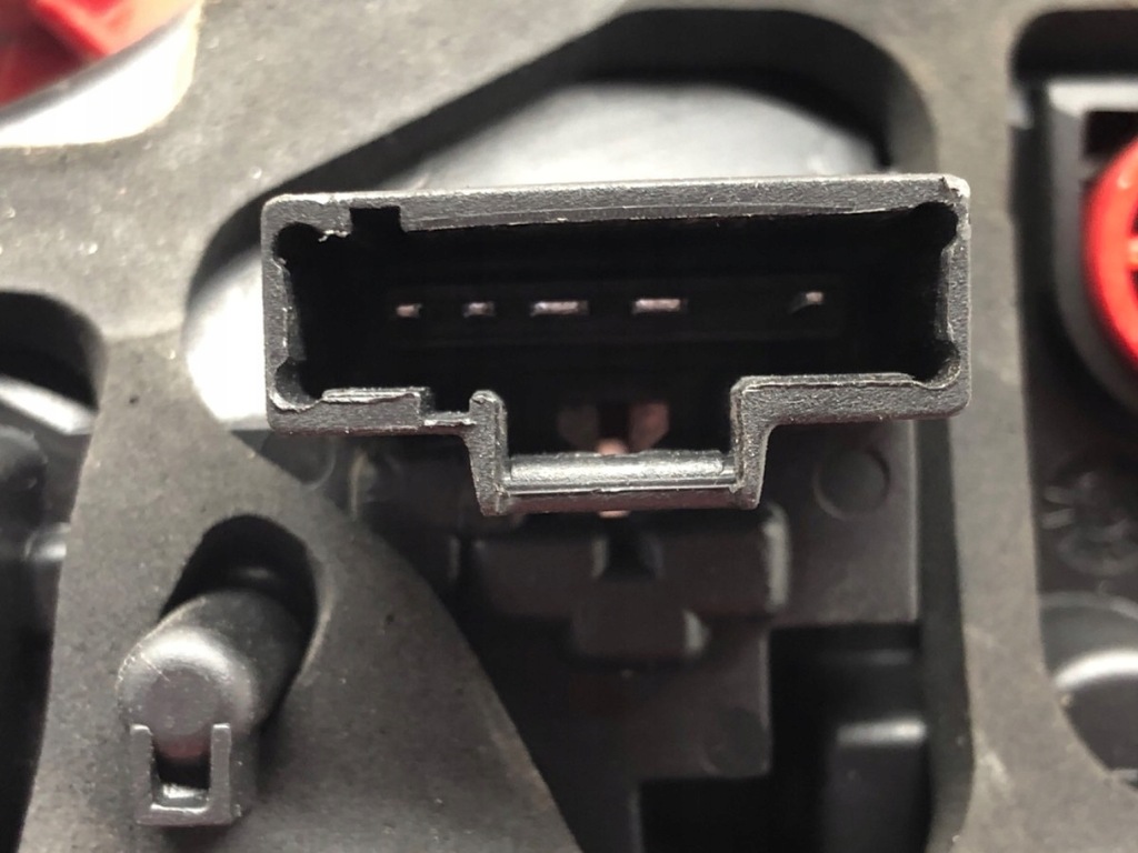 фото №5, Лампа правый задняя renault thalia ii 8200700047 sedan/limuzyna