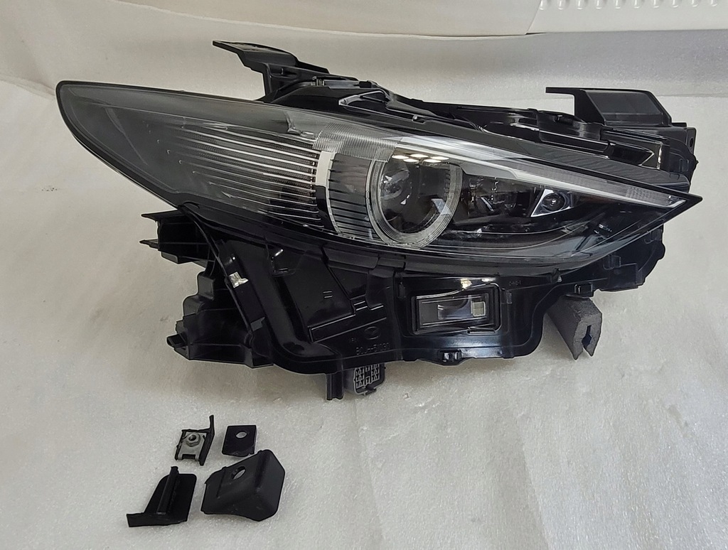 фото №1, Лампа правая преобразователь mazda 3 iv bp 2019- full led 9 pin bcjh-51030