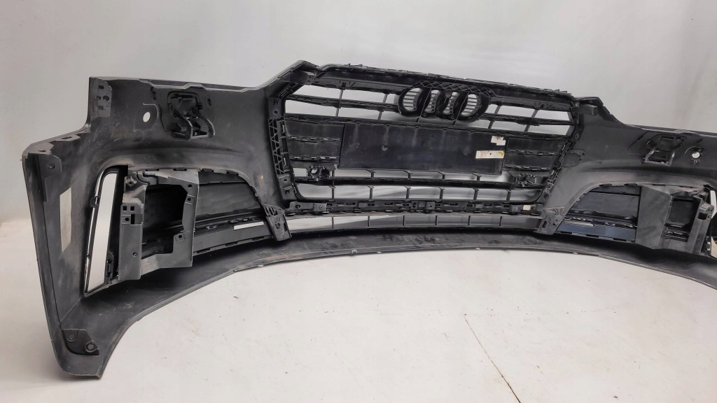 Audi a5 8w6 s-line 16r- бампер передний 8w6807437 Киев