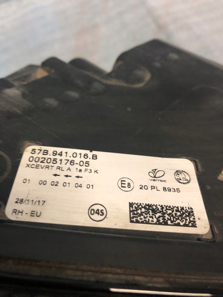 фото №3, Skoda оригинальный номер 57b941016b лампа full led