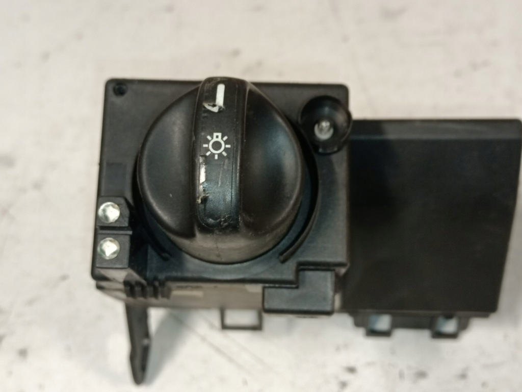 фото №4, Выключатель света mercedes clk w208 c208 coupe 2105451404