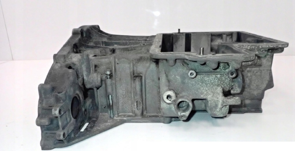Поддон масляная audi a8 d3 4.0 tdi ase 057103603n Цена