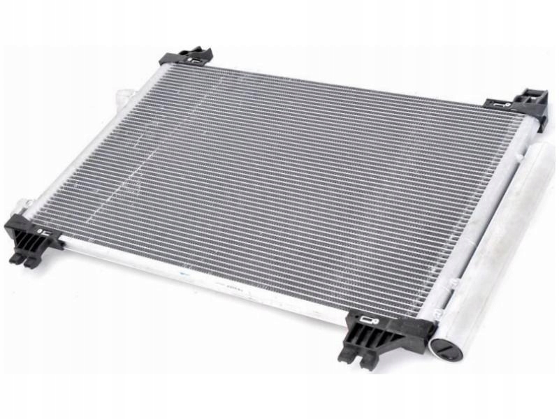 фото №1, Конденсатор кондиционера toyota yaris 1.4 05-12