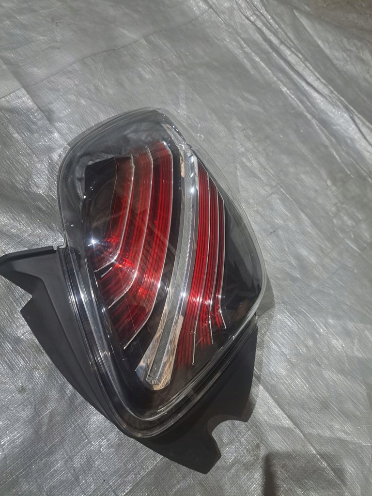 фото №8, Renault zoe ii лампа задня