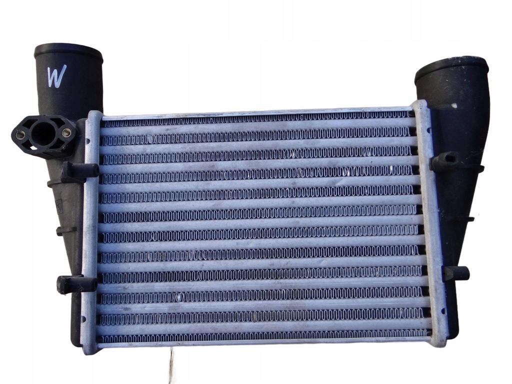 фото №1, Інтеркулер 058145805b audi a4 a6 vw passat