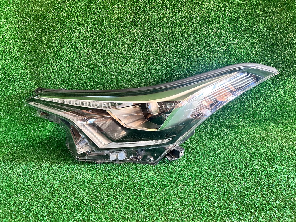 фото №1, Toyota оригинальный номер 81150-f4070 chr лампа full led