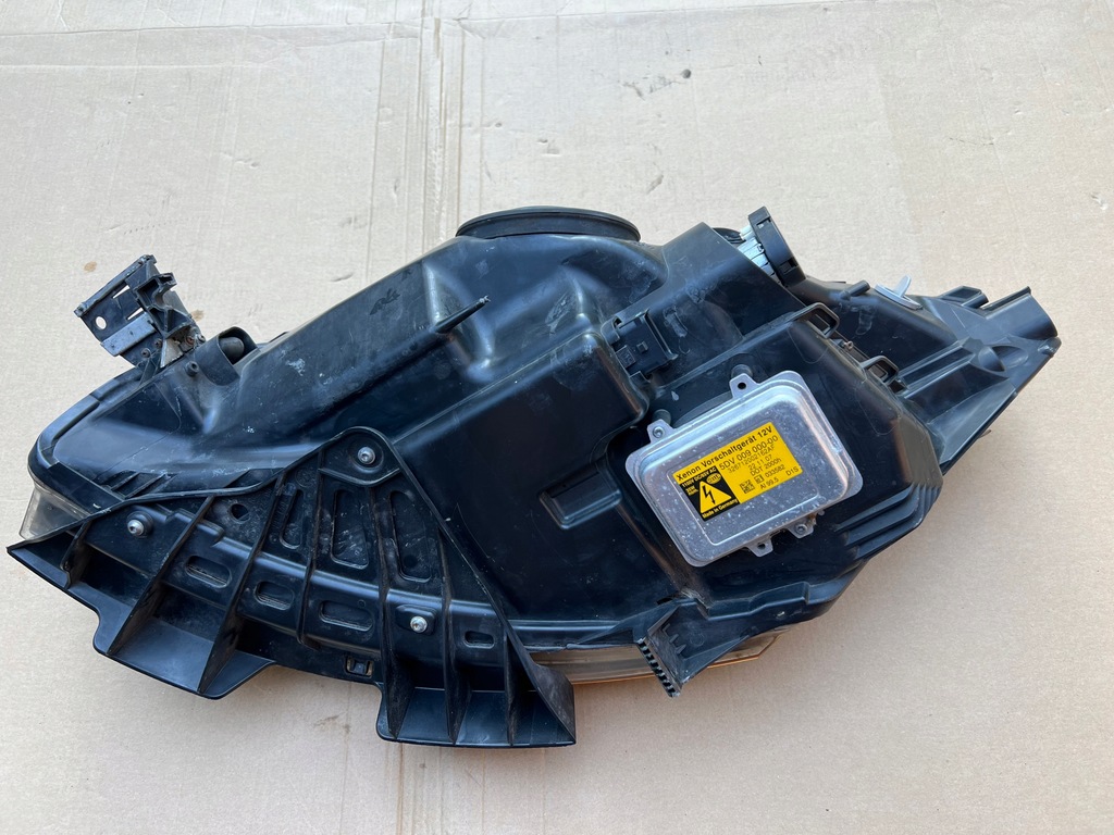 фото №3, Citroen c4 grand picasso - лампа права перед ксенон