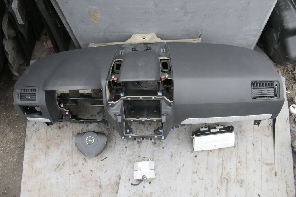фото №1, Консоль подушки безпеки opel zafira b
