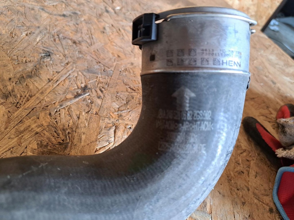 фото №4, Mercedes w246 w117 труба шланг повітря 2,0t