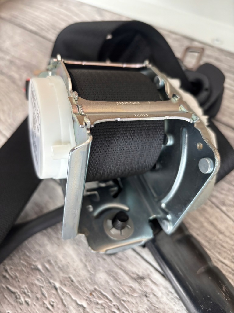 Ford explorer pas безопасности сиденье передний Киев