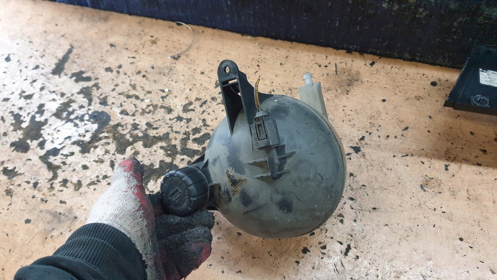 фото №1, Mercedes w245 бачок расширительный 2.0 cdi