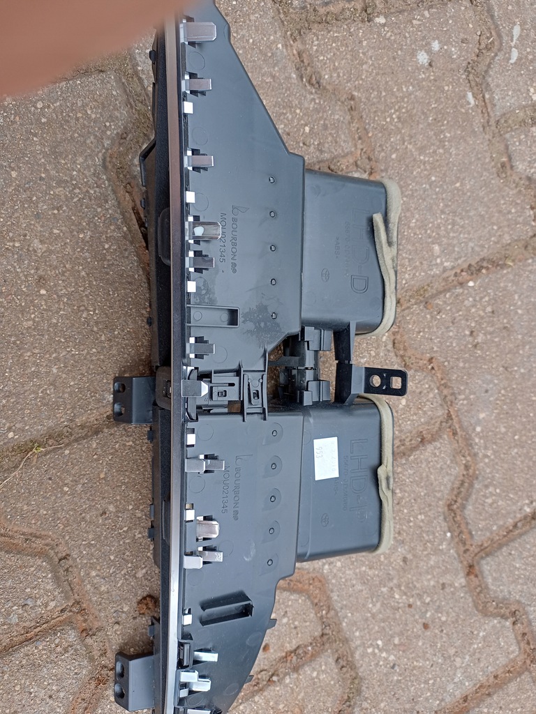 фото №1, Toyota yaris iii панель обдув ручка