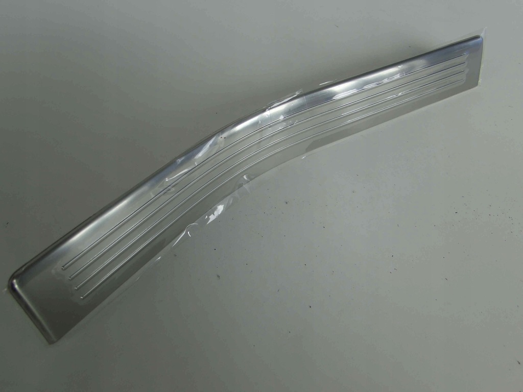 фото №2, Mercedes e klasa w 212 накладка порог молдинг задняя