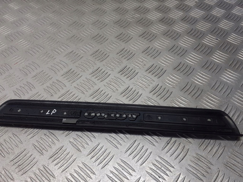 фото №3, Накладка na поріг лівий перед volvo v50 2.0 d 30744287