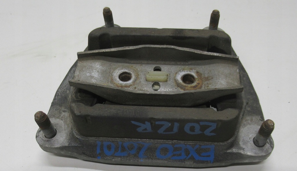 фото №3, Exeo 2.0 tdi подушка коробки передач