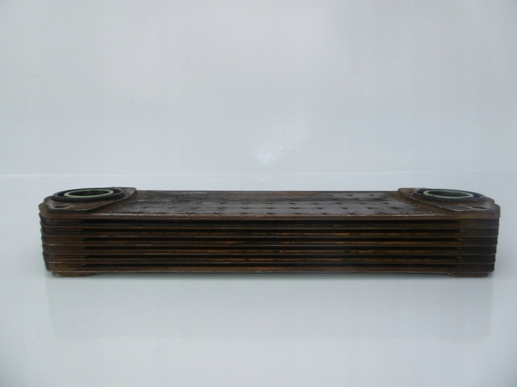 фото №2, Радиатор масла 1333183 scania r hpi