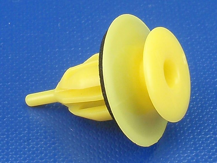 фото №2, 10x toyota land cruiser 200 клипса 9 крышки порог