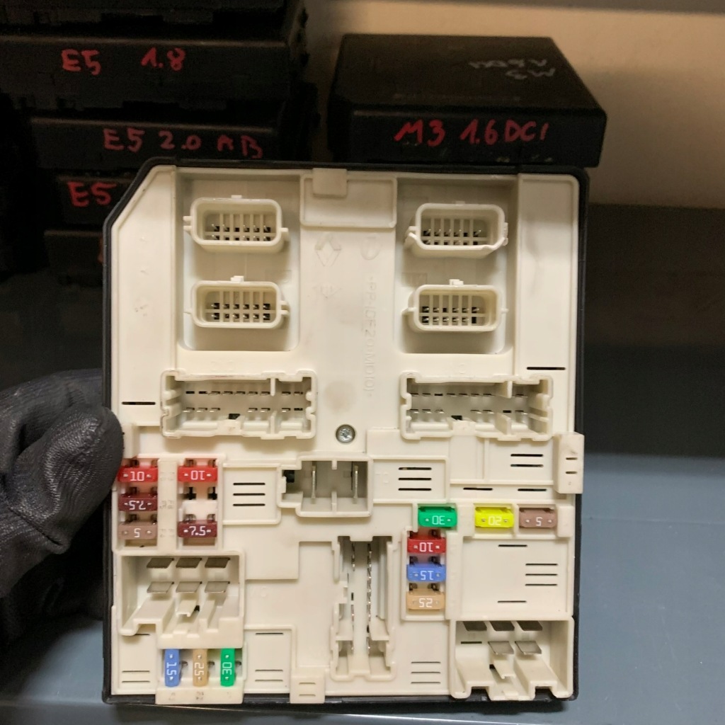 фото №1, Renault master iii iv z.e. e-tech модуль usm 284b67950r