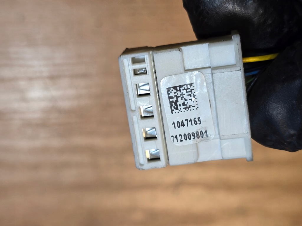 фото №10, Bmw 7 f01 привід амортизатори кришки багажника правий лівий задня 7120099 7120098