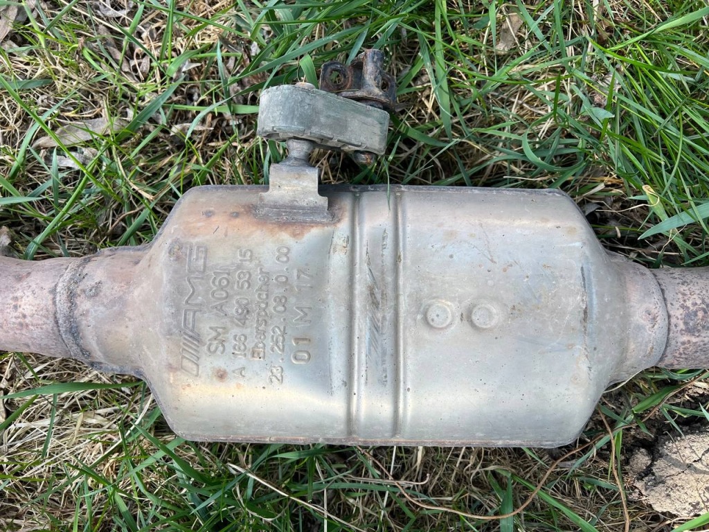 Система выпускной mercedes-benz amg a1664905315 – оригинал с gle 43 amg c292 в Украине