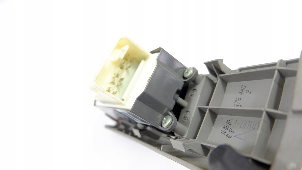 фото №5, Toyota yaris ii переключатель окон