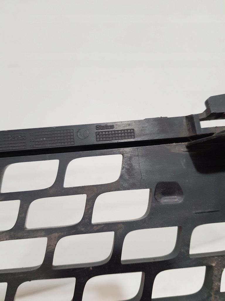 фото №7, Решітка бампера середня перед volvo v70 iii