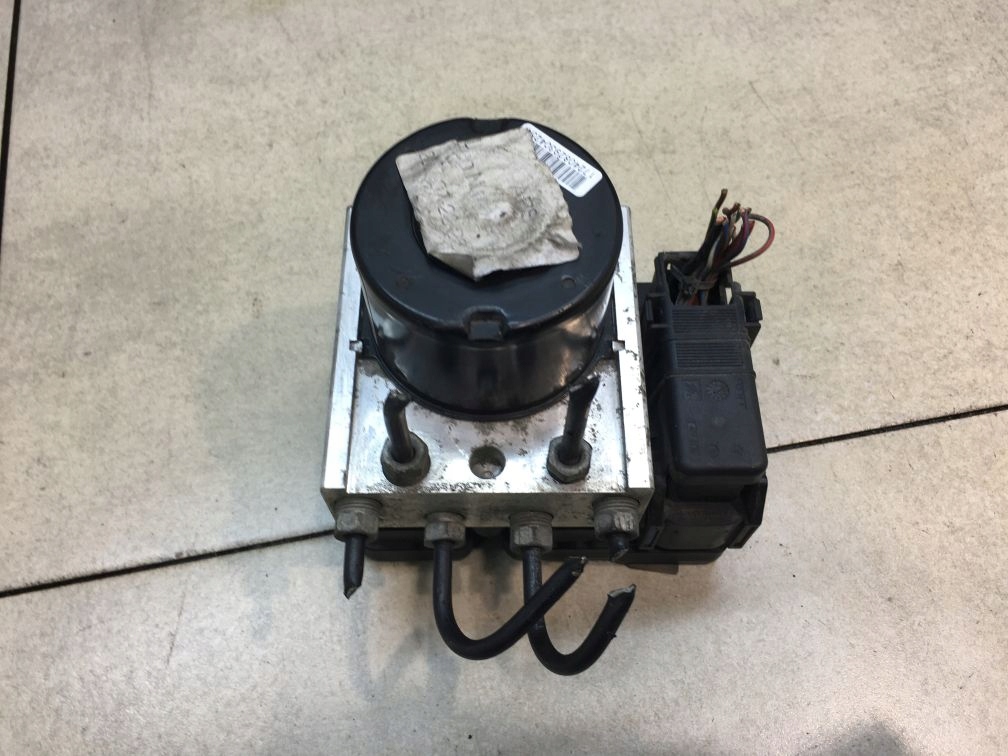 фото №3, Насос abs ford focus mk2 1.6 3m512m110ga