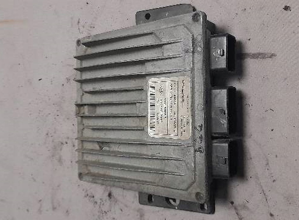 фото №1, Бортовой компьютер двигателя renault clio 1,5 dci