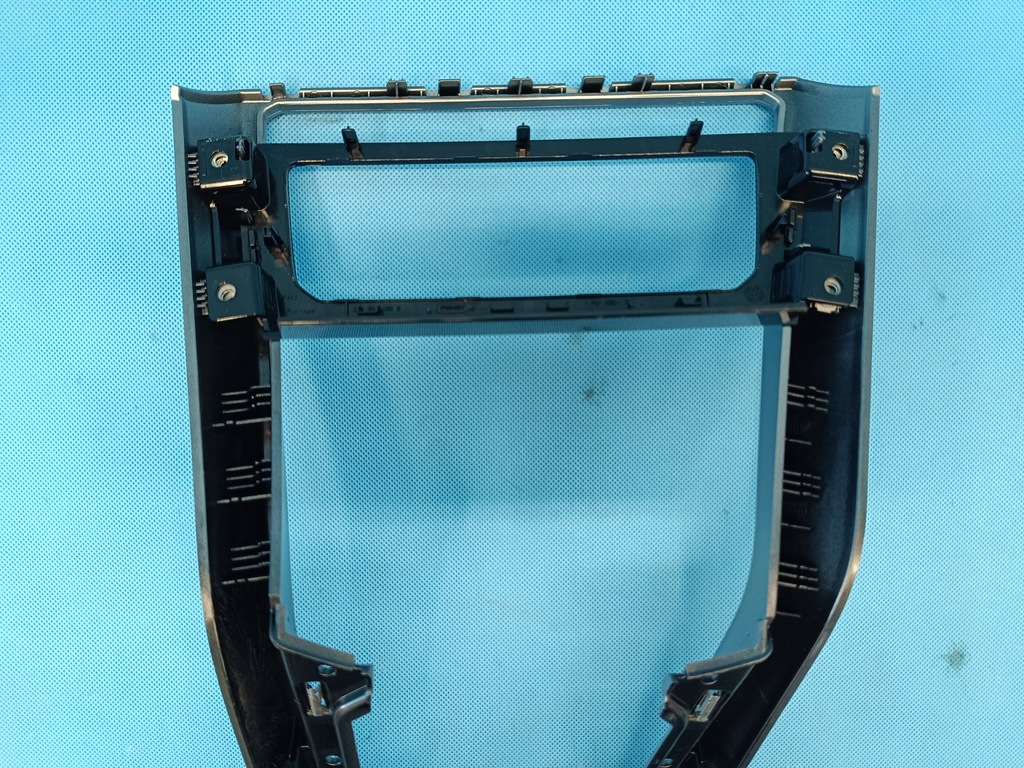 фото №8, Vw t-roc lift 1.5 tsi 2025r dekor рамка туннель консоли центральной 2ga863042b