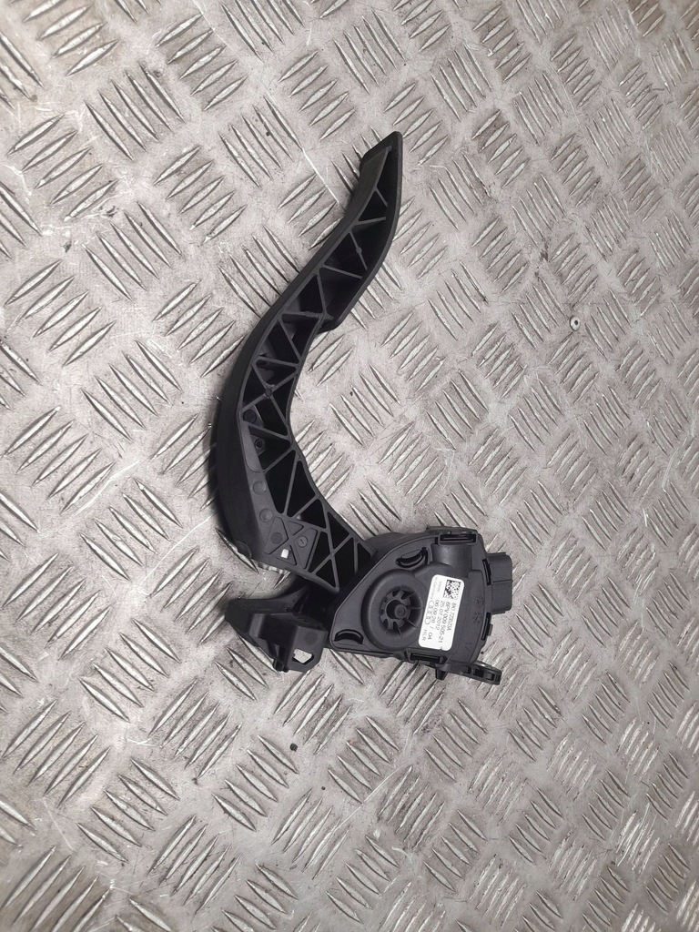 фото №6, Audi a8 s8 d4 4h 2013 перед сторона левая педаль газа / ускорения