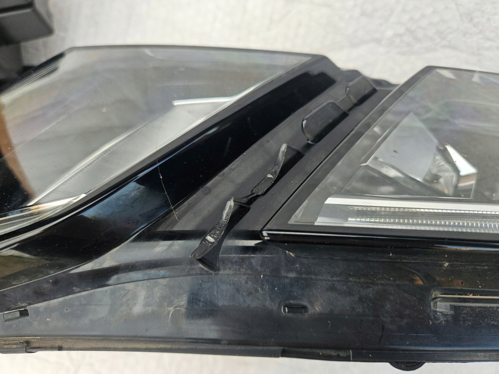 Skoda octavia 5e1 рестайлінг  фара перед права або ліва full led комплектна в Україні