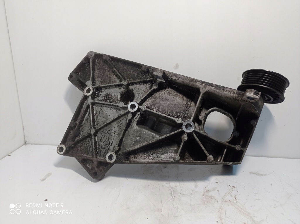 Mercedes sl r129 кронштейн генератора r104155063 Доставка