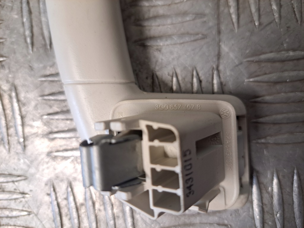 фото №4, Vw passat b8 ручка потолочный 3g0857643b