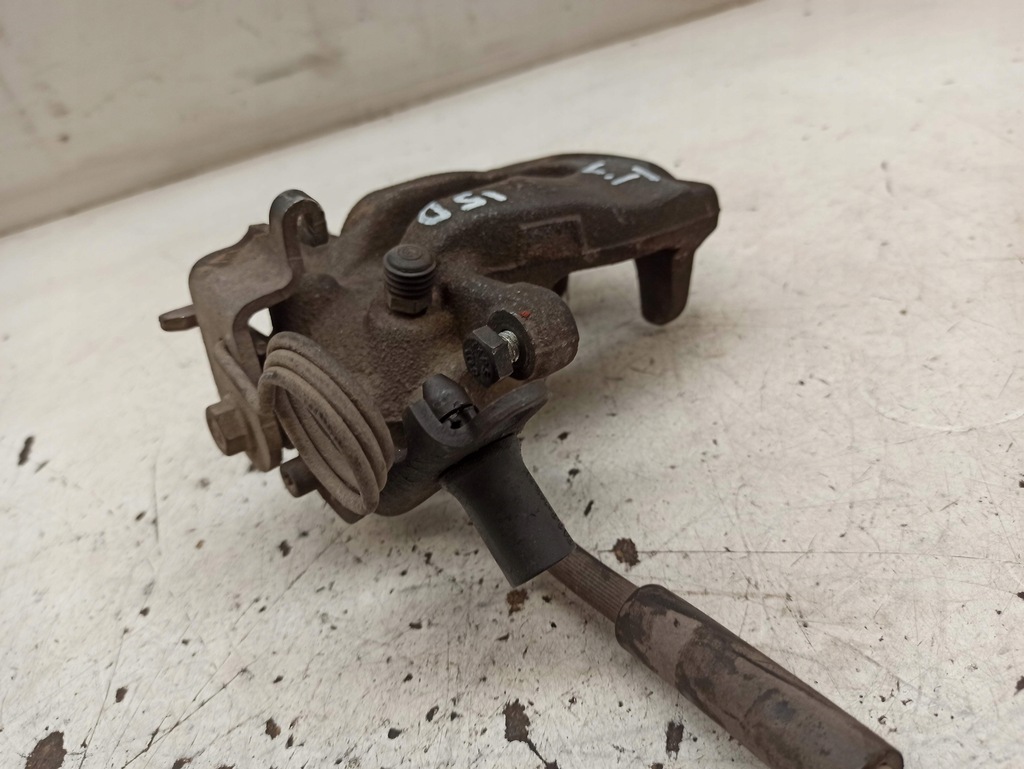 фото №7, Ford kuga mk1 2.0tdci левый задняя суппорт тормоза