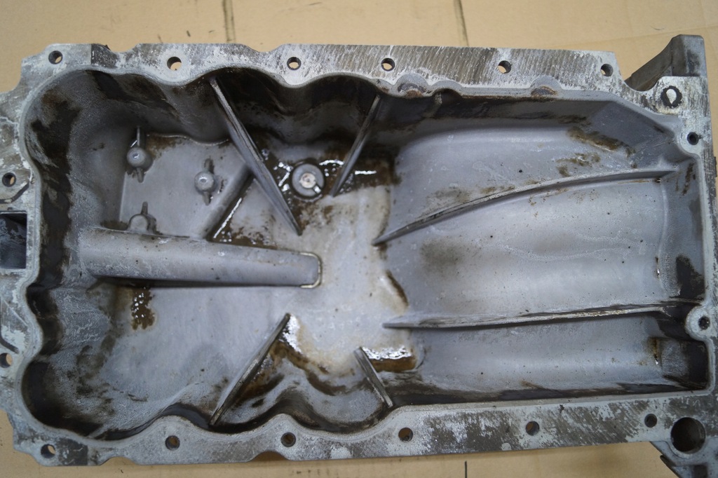 фото №12, Поддон масляная 1.4 1.2 astra j 55562729 55568035