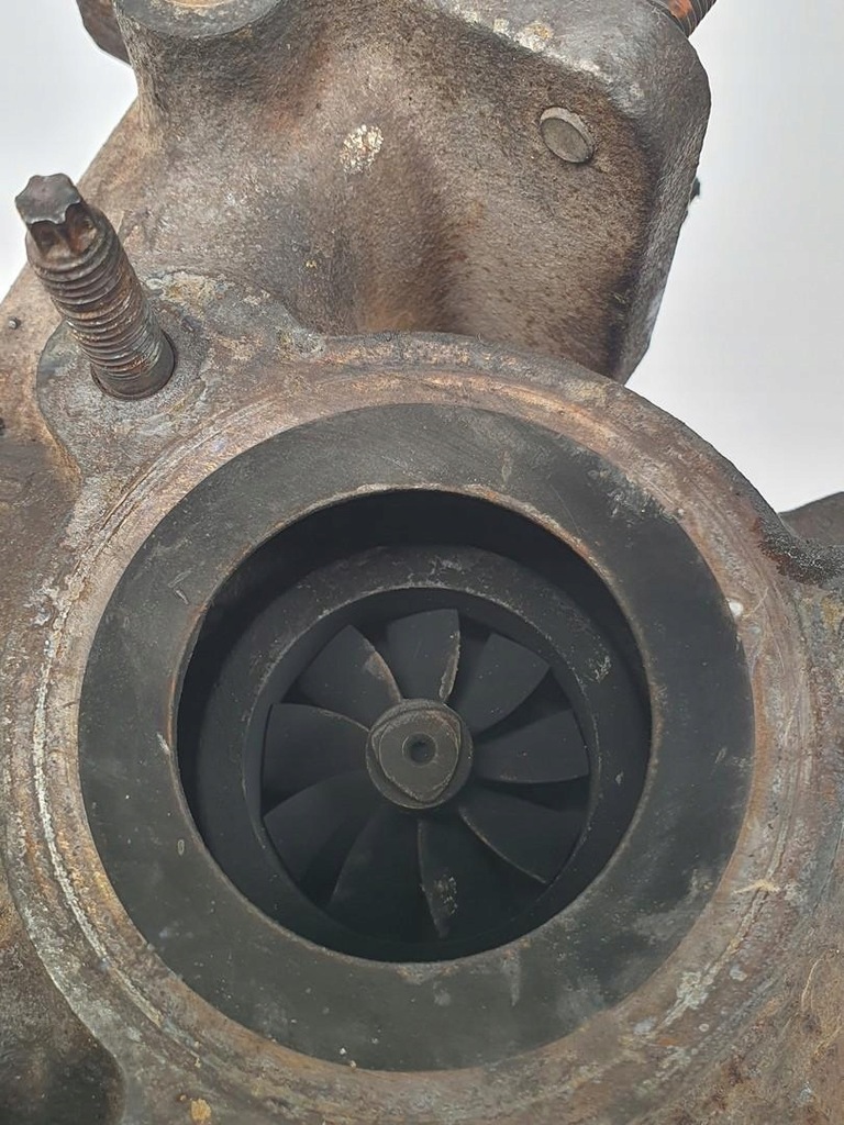 фото №5, Турбина турбонагнетатель renault espace iv 2.0 dci 8200356205