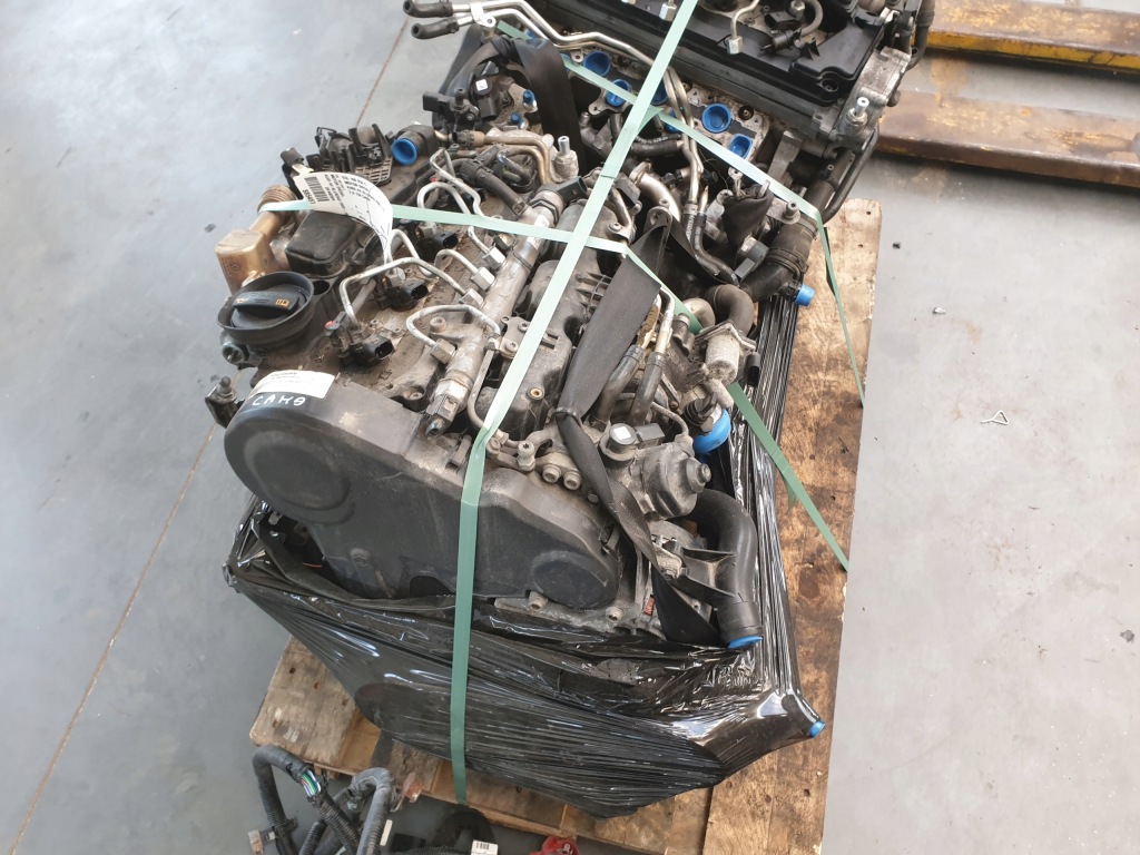 Audi a4 a5 a6 q5 2.0 tdi двигун комплектний  caha Недорого