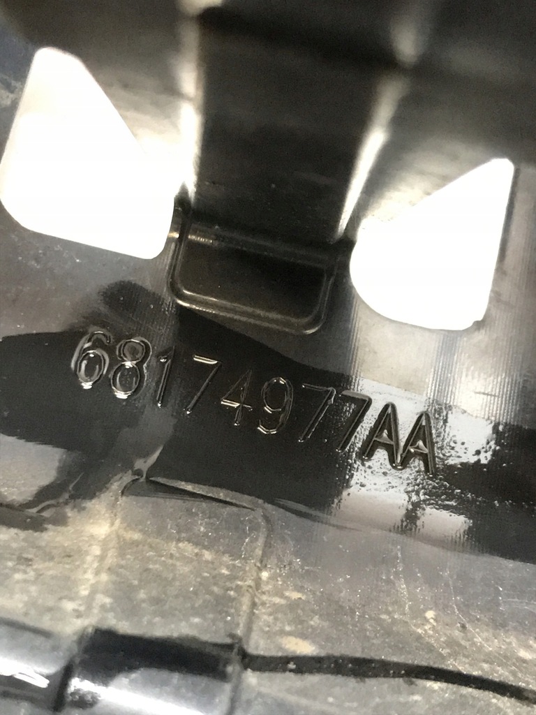 фото №13, Dodge challenger 15 - відбійник бампера 68174977aa