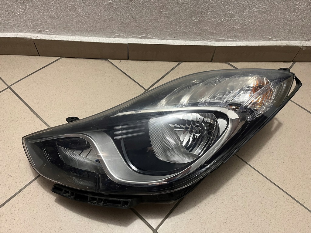 фото №1, Hyundai ix20 ix-20 10- лампа передняя перед левая