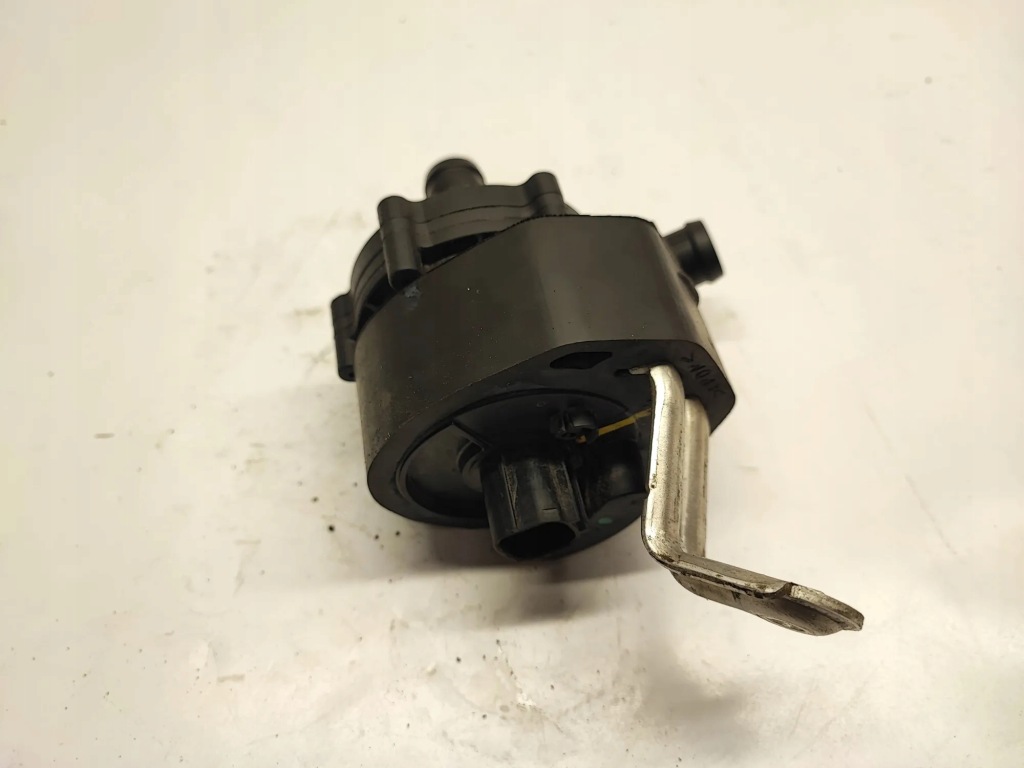 Моторчик циркуляція води tesla model x 105452900f electric 385kw 2017 Доставка